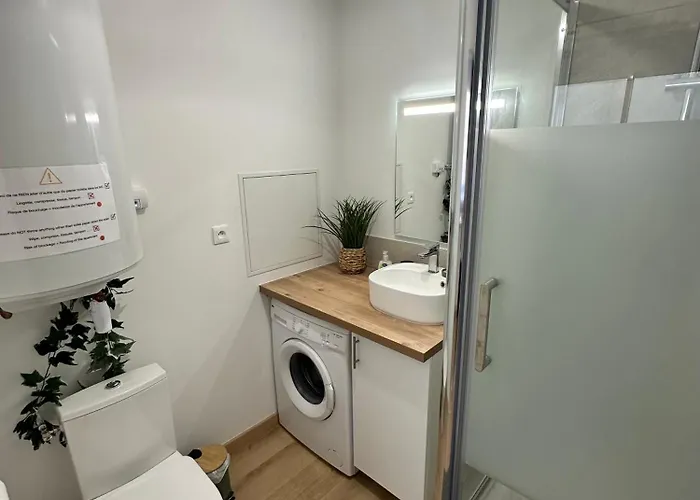 Le Vegetal / Nay Centre